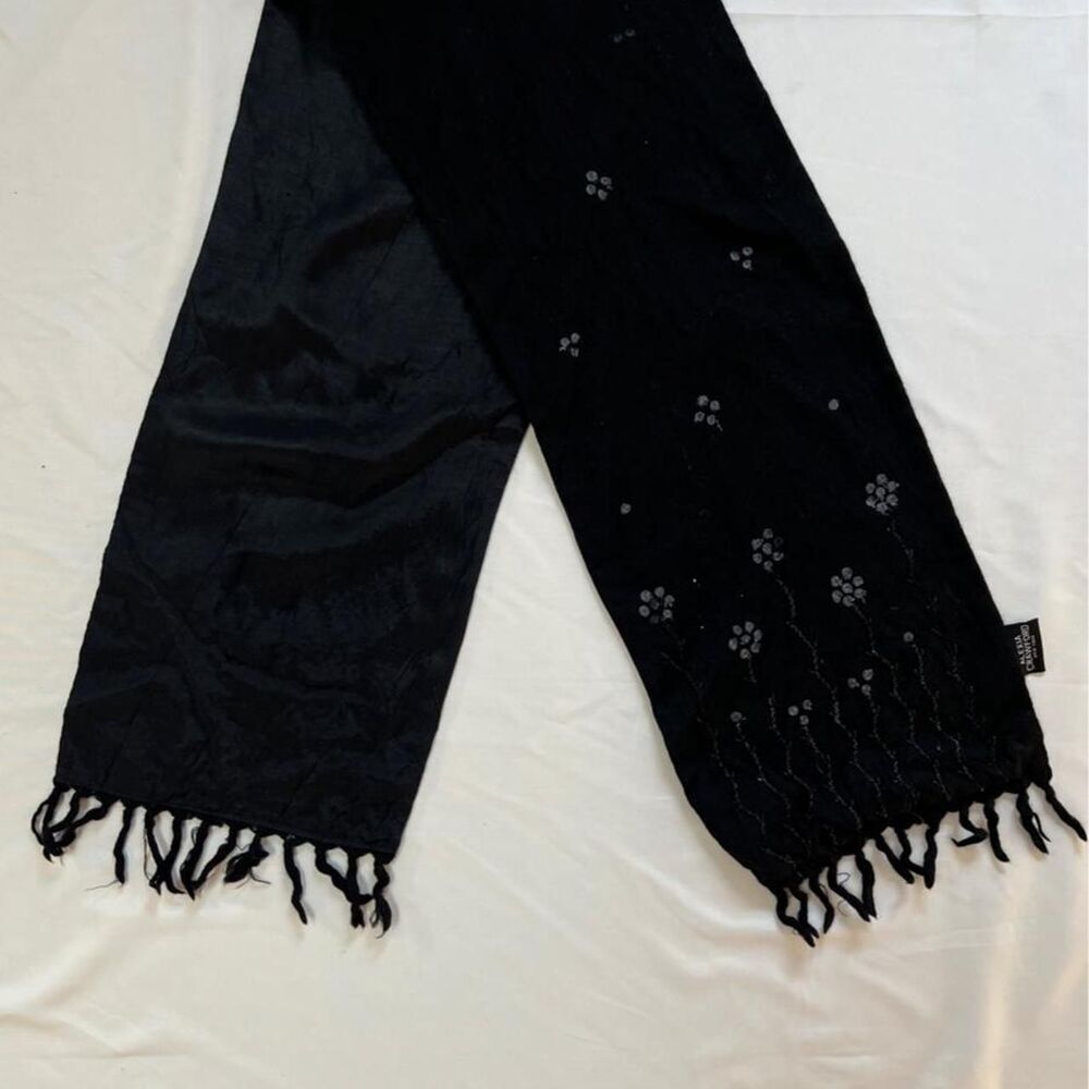 Unbranded Women's Black Scarf-wraps - Picture 3 of 5